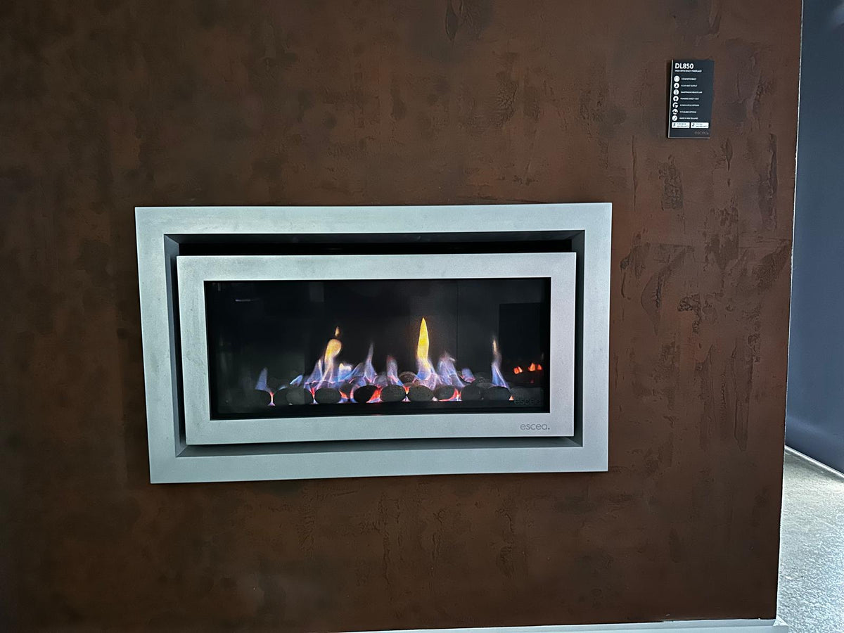 Ex-Display Escea DL850 Natural Gas Fireplace